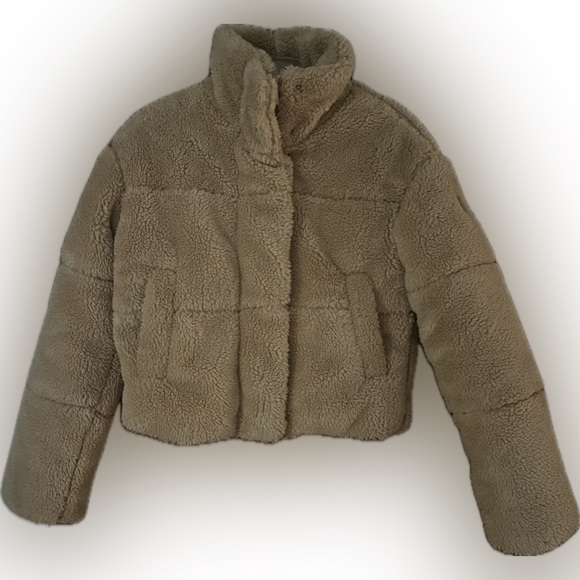 FIRM PRICE! EUC ALO YOGA SHERPA SNOW ANGEL PUFFER - Picture 5 of 12